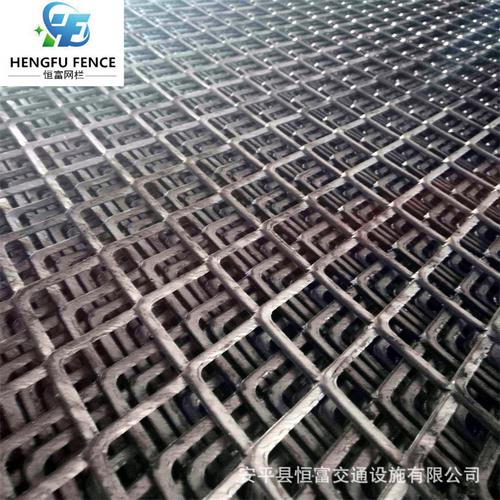 恒富厂家销售江西纺织普通碳钢板网 建筑拉伸板网 菱形孔铁板网
